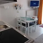 Anis Saas-Almagell