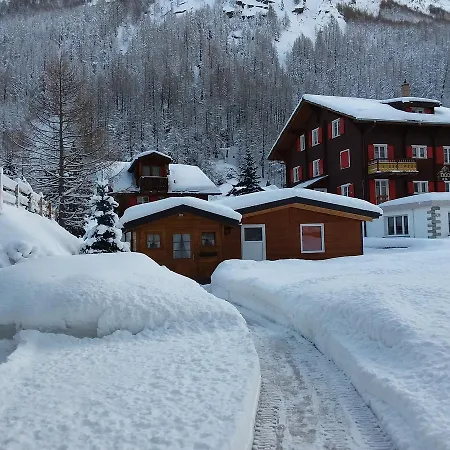 Anis Apartamento Saas-Almagell