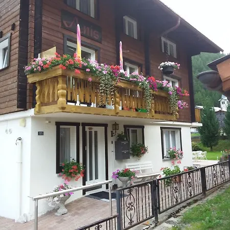 Anis * Saas-Almagell